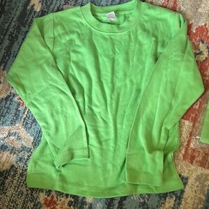 Vibrant Green Long Sleeve Tee with Crew Neck